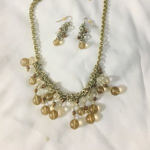 Necklace and earring set